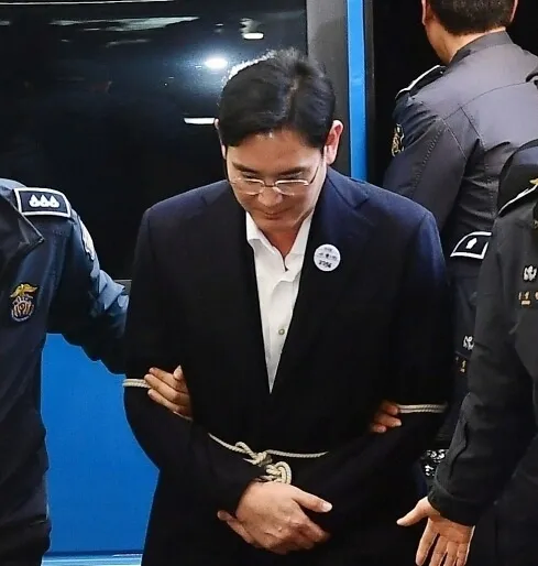 쿠팡 그까이꺼 돈하고 로펌, 정관계인사 동원해서 막겠지 하는분들_1.webp