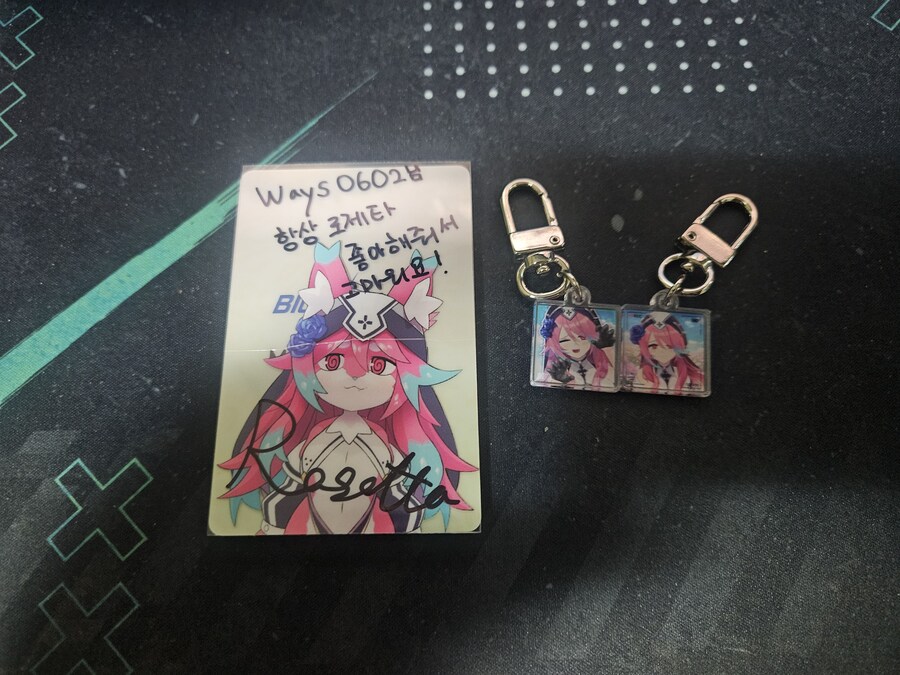 바빠서 못올리고 있던 다시받은 wplace포카_1.jpg