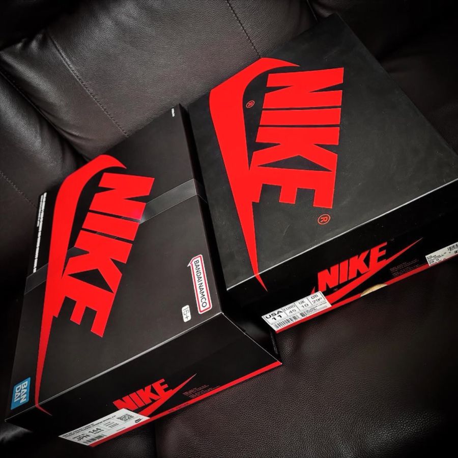 반다이 X 나이키 NIKE AIR JORDAN 1 박스 개봉 사진_2.jpg