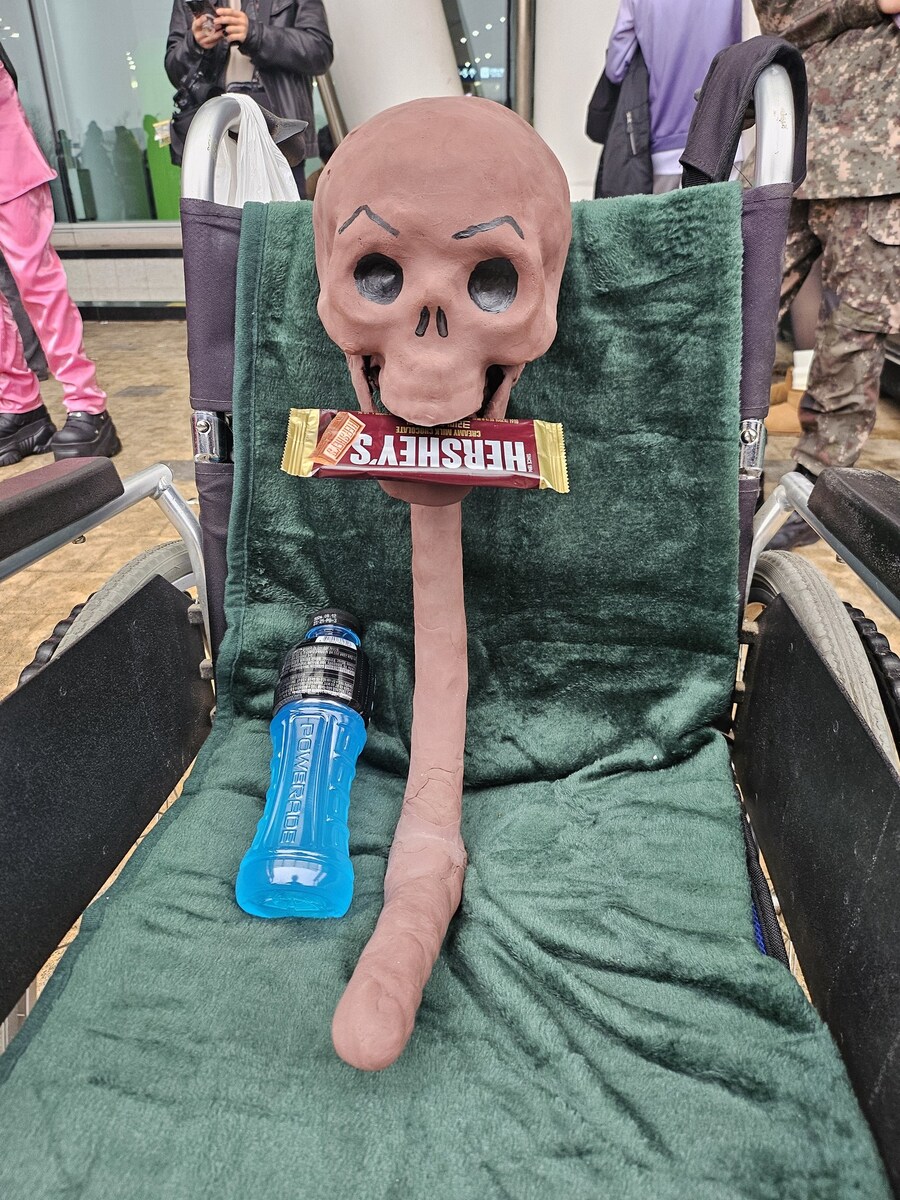 서코 토요일 스폰지밥 코스프레_8.jpg