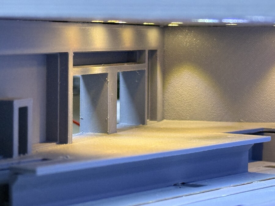 책상위 작은 기관차고...._4.jpg