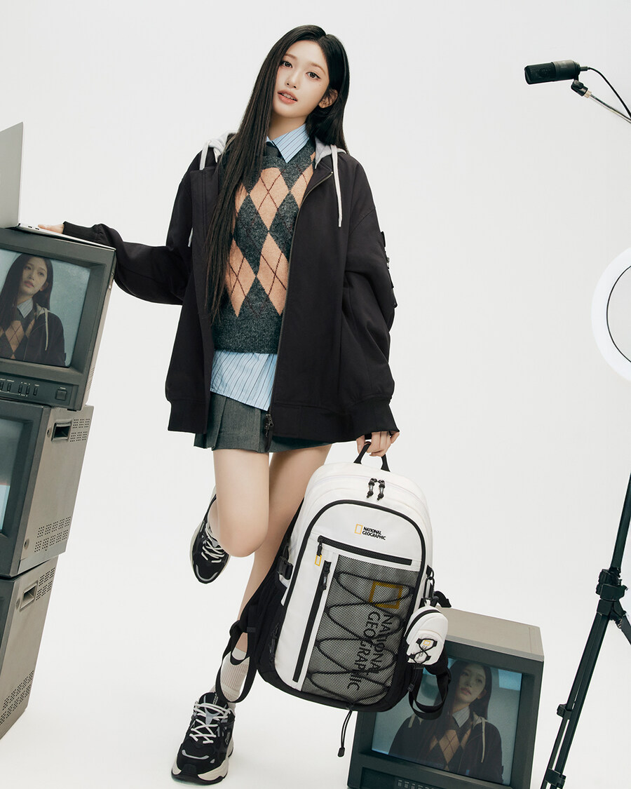 [IVE] 아이브 이서 내셔널지오그래픽 어패럴 26SS 스쿨 in 스타일_14.jpg