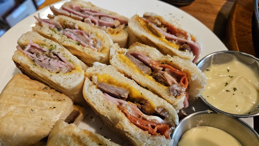 [서울]관악에서 쿠바 샌드위치를 먹을수 있는 쥬벤쿠바_15.jpg