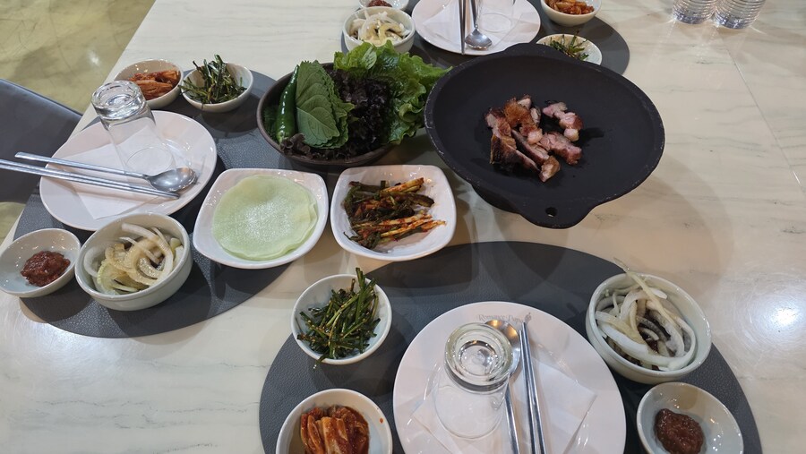 제주도) 숙소에서 먹은 돼지고기 바베큐_1.jpg