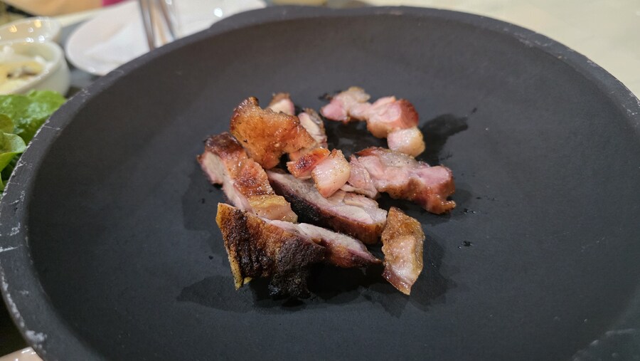 제주도) 숙소에서 먹은 돼지고기 바베큐_2.jpg