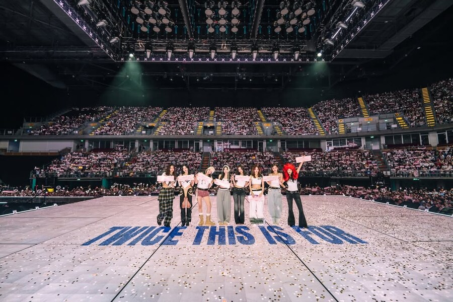 [트와이스] Magical & TT : 라이브 스테이지@ 월드투어 in 방콕_7.jpg