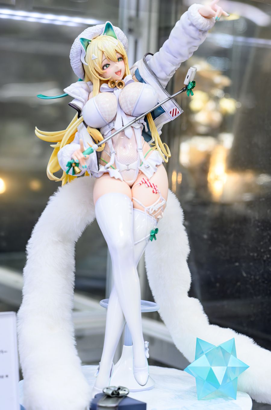 [맥스 팩토리] 1/6 승리의 여신: 니케 - 루피：윈터 쇼퍼 전시 사진_1.jpg