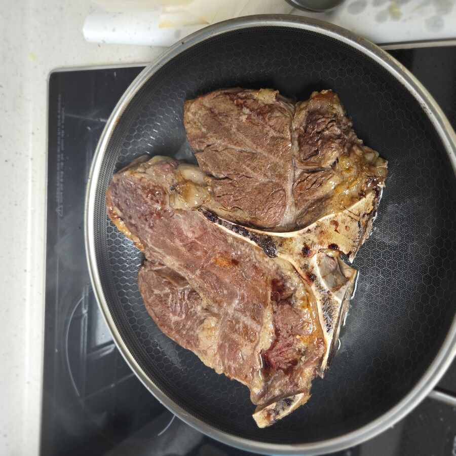 이브날 휘뚜루마뚜루 포터하우스_11.jpg