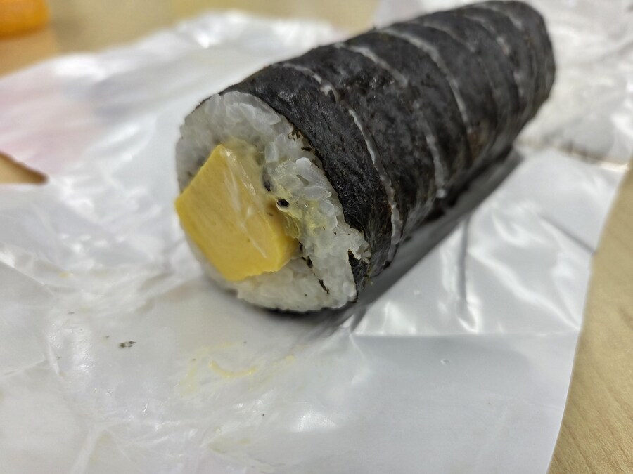 호불호 갈라는 편의점 김밥_5.jpg