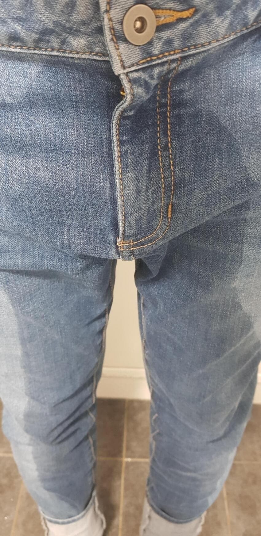 요즘 심각한 사회적 문제로 대두 되는 쉬했음 청년 현상_1.jpg