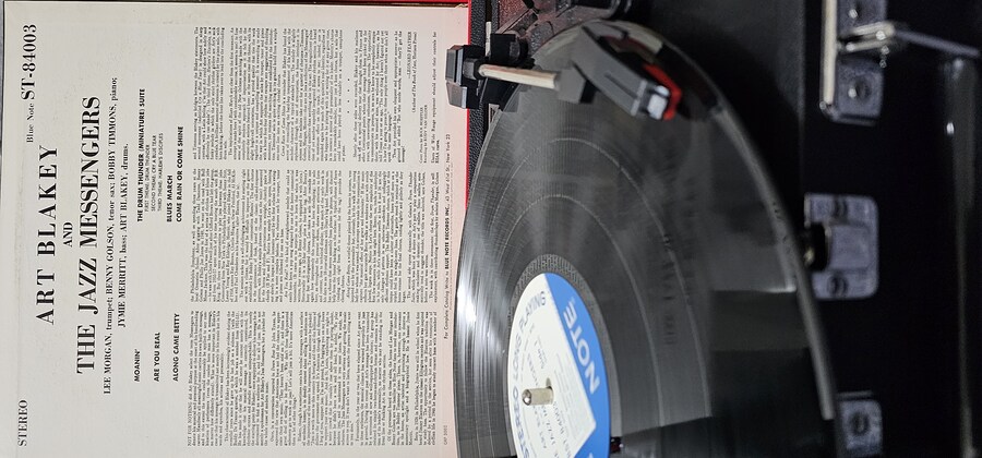 오늘 맴버십 뱅에서 브금으로 나온 곡_2.jpg