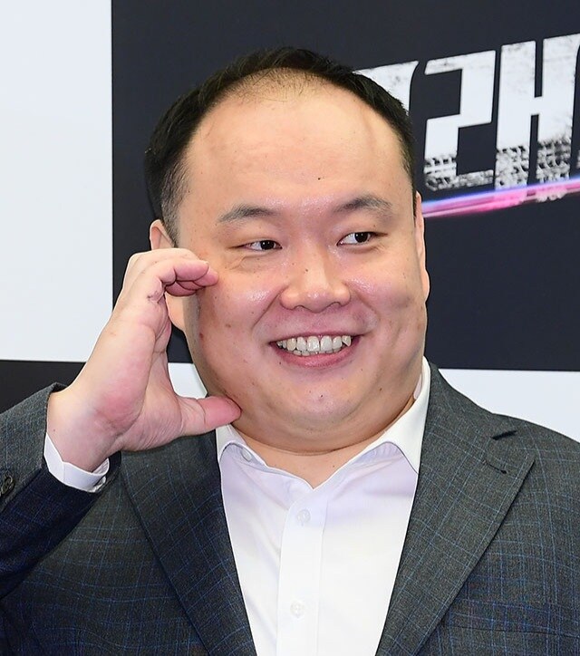 믿기지 않지만 아직 40살 초반인 배우..jpg_1.jpg