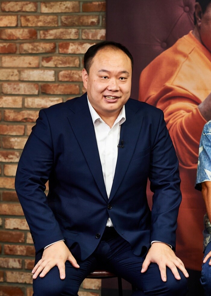 믿기지 않지만 아직 40살 초반인 배우..jpg_2.jpg