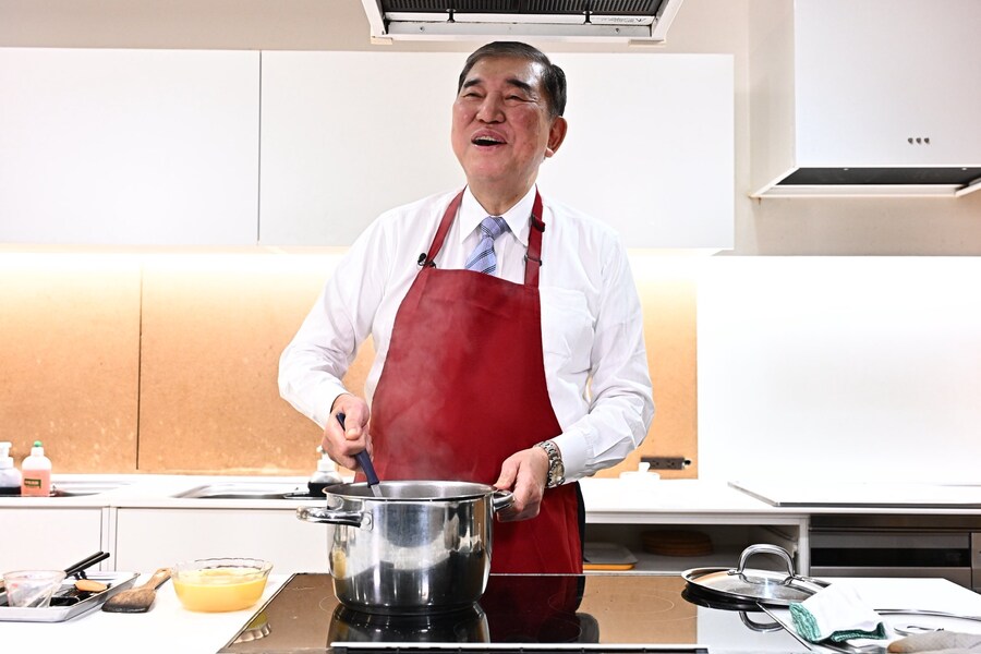 이시바 전 일본총리 근황.jpg_2.jpg