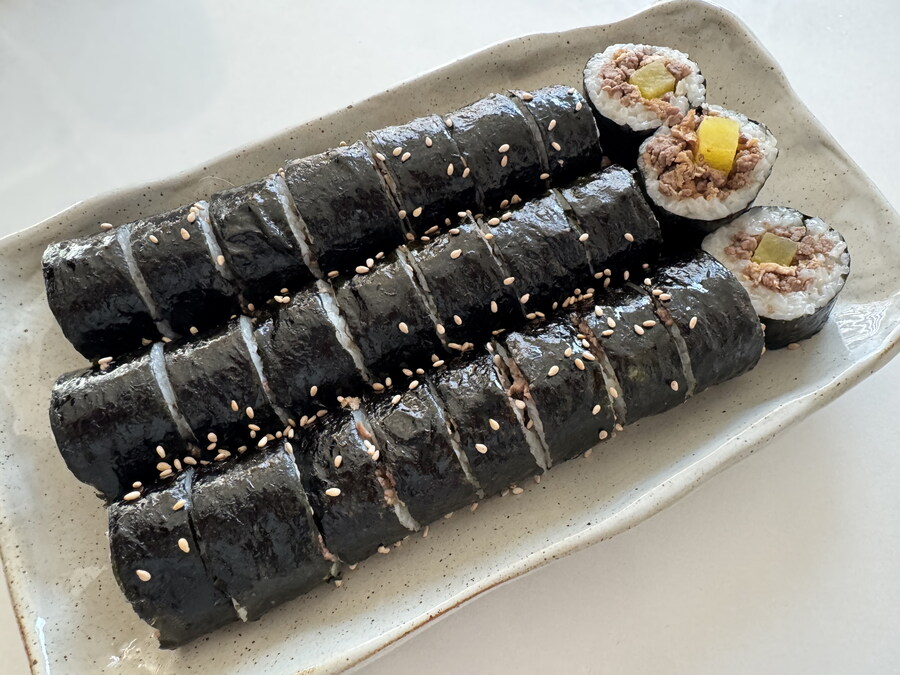 만들어 먹은 소고기유부김밥~~~_1.jpg