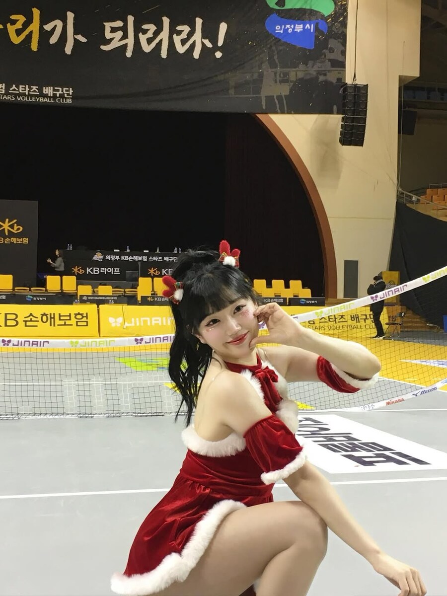 반도의 산타복 치어리더 jpg_2.jpg
