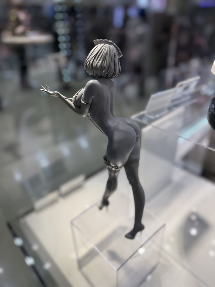 코미케에서 티타니아 피규어 공개_3.jpg