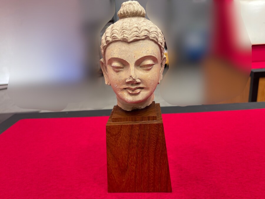 할아버지가 가져온 골동품이 진품이었다._2.jpg