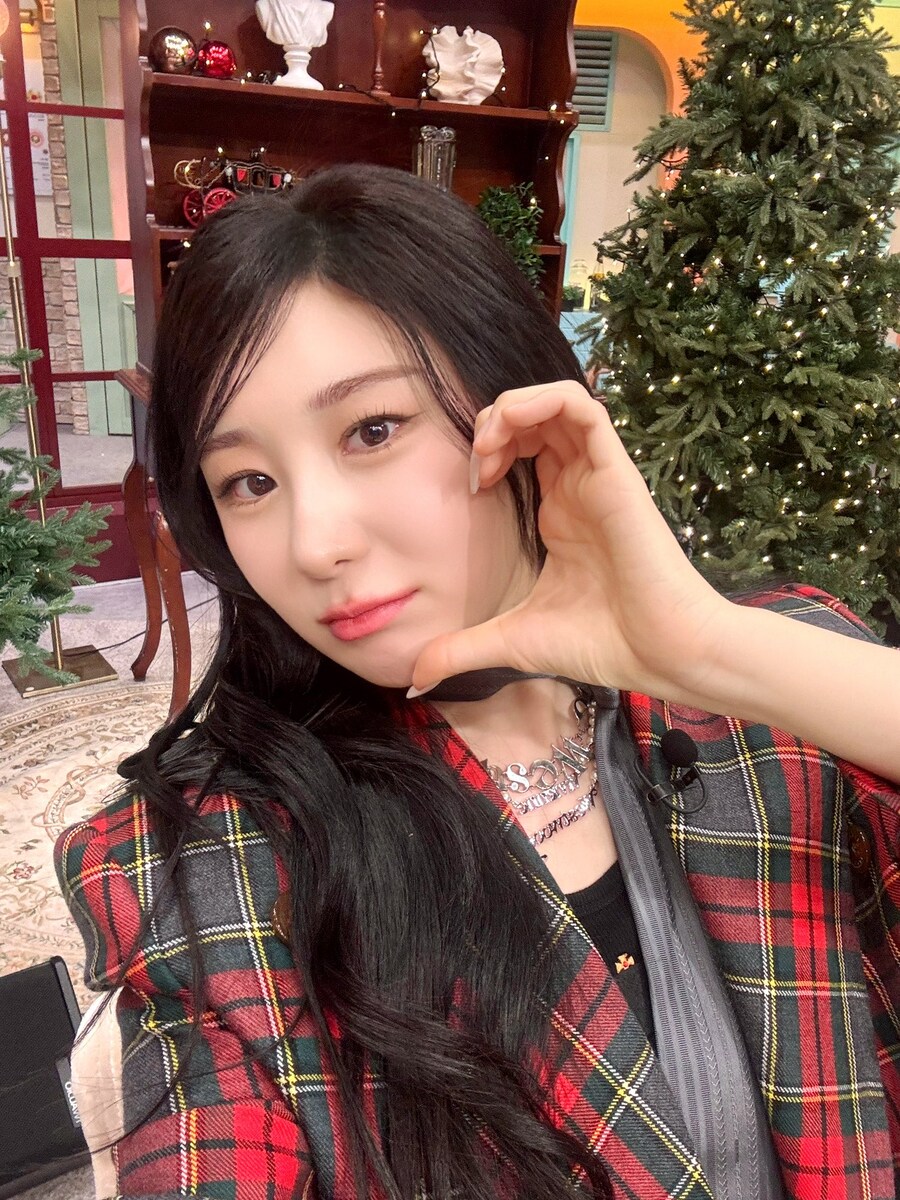 [이채연] ‘ON THE K : RHAPSODY’ 비하인드_2.jpg