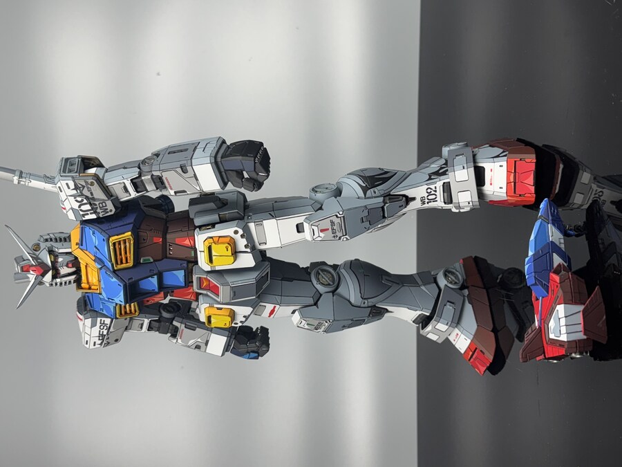 PG]언리쉬드 퍼스트 건담 애니도색 완성_8.jpg