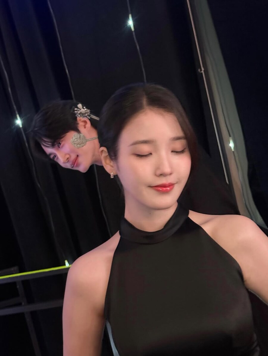 아이유 근황_32.jpg