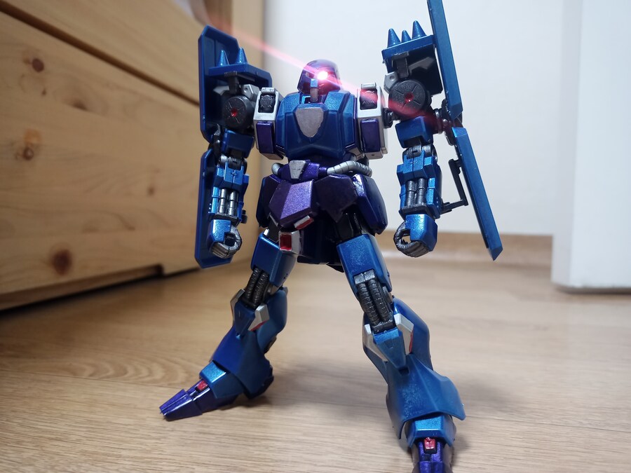 [HG]슈트룸 걀루스 모노아이 발광개조_6.jpg