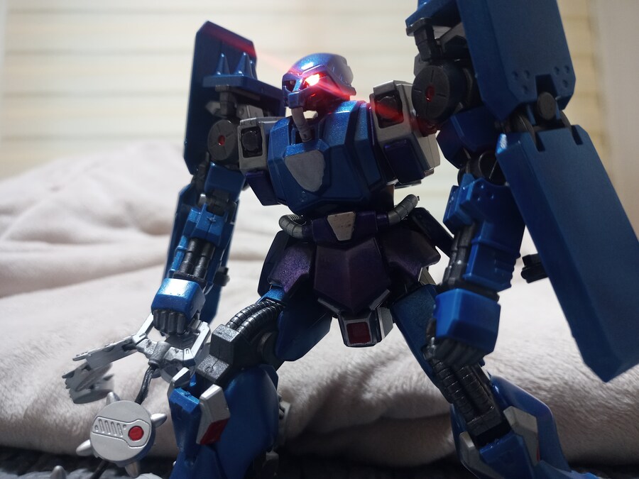 [HG]슈트룸 걀루스 모노아이 발광개조_8.jpg