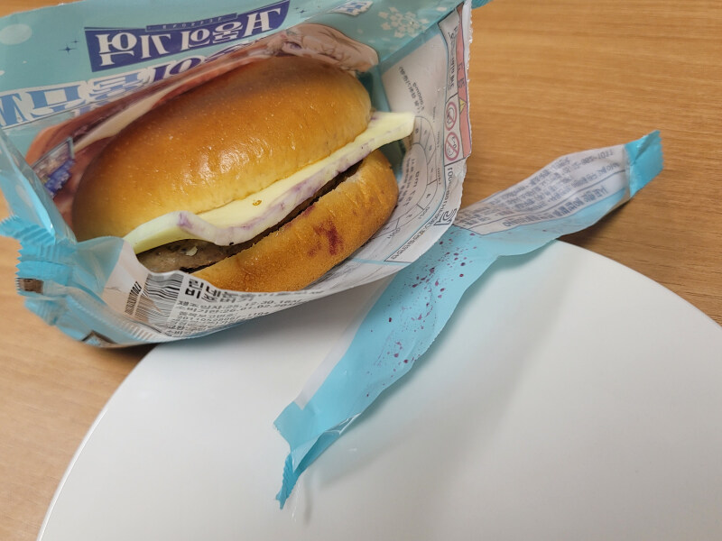 GS25) 명조 콜라보 편의점 햄버거 2종_2.jpg