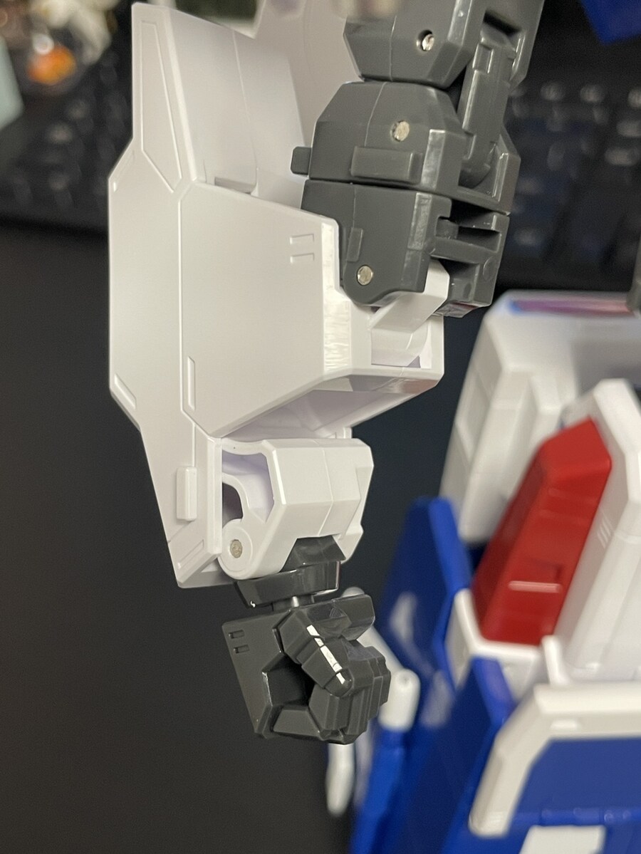 몸비틀기해서 그엑카 용자검법 포징하기_3.jpg