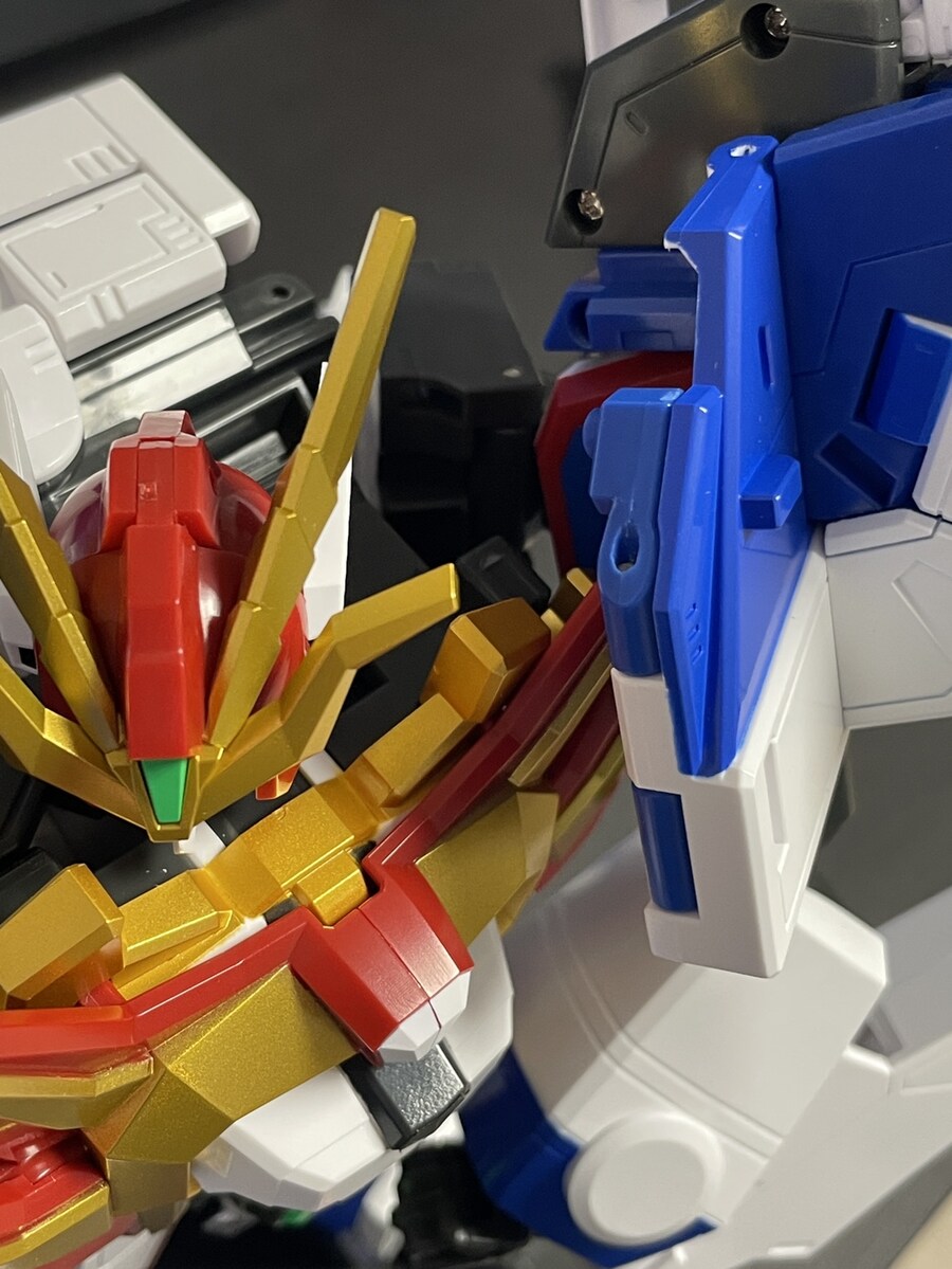 몸비틀기해서 그엑카 용자검법 포징하기_6.jpg