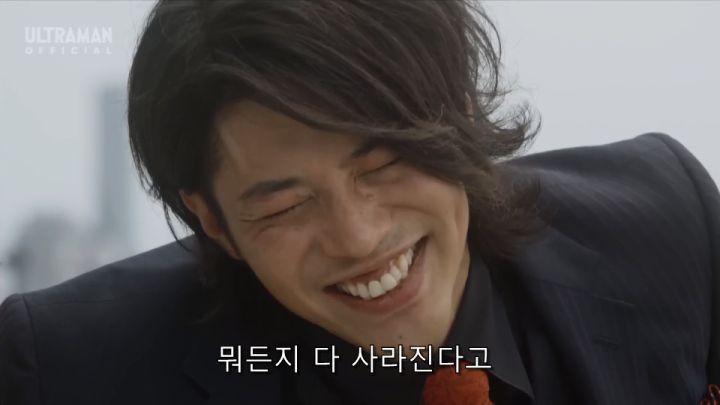 [울트라맨 오브] 히로인을 인질로 잡고도 용서받는 라이벌_18.jpg