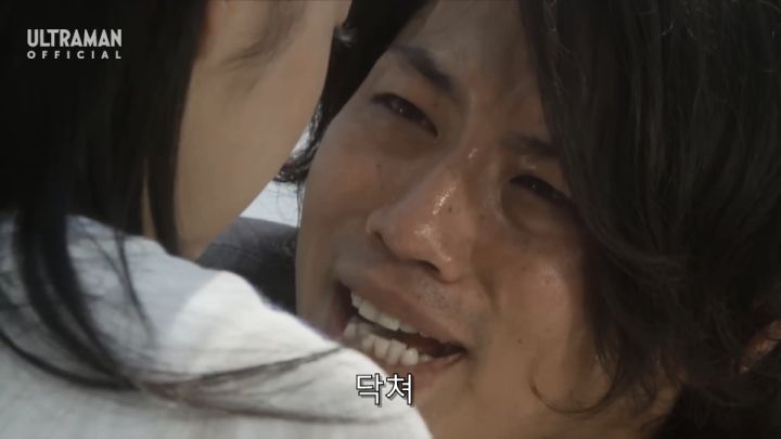 [울트라맨 오브] 히로인을 인질로 잡고도 용서받는 라이벌_52.jpg