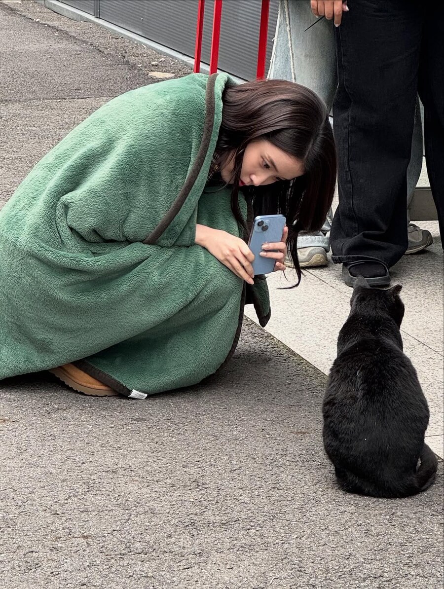 2025.01.02 아이유 인스타그램(bye 2025)_9.jpg