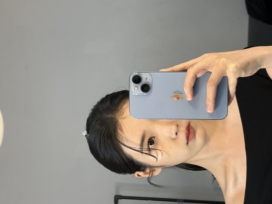 2025.01.02 아이유 베리즈 포스트(인스타 미공개 컷)_16.jpg