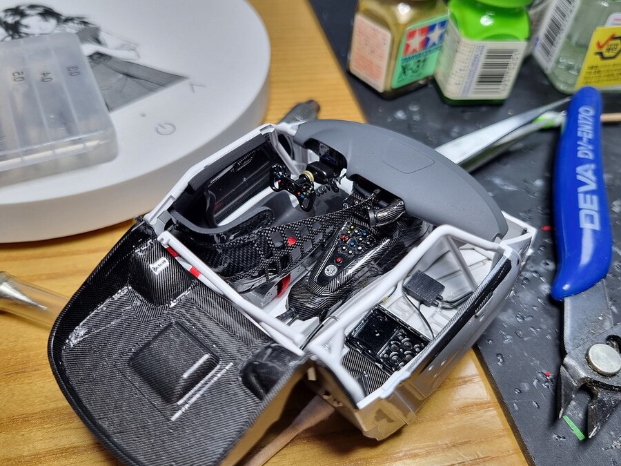 1/24 굿스마일 레이싱 2018 Benz AMG GT3_23.jpg