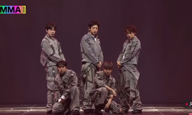 이번달 8집으로 컴백하는 '엑소' 근황_2.jpg