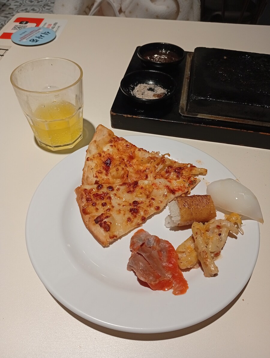 이틀 연속 뷔페_3.jpg