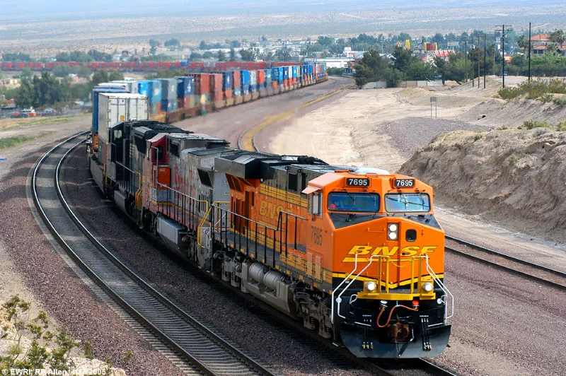 미국 시골에서 철도 건널목 사고가 자주 일어나는 이유_1.webp