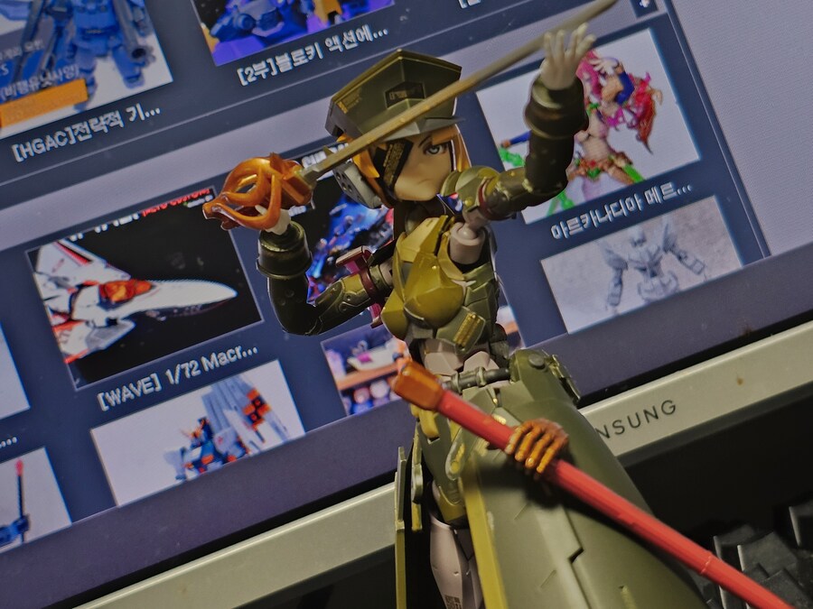 메갈로마리아 '인비질레이터'_6.jpg