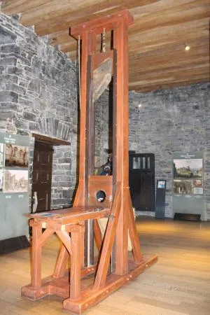 마두로 이놈이 그래도 시대는 잘 탄 이유._1.webp