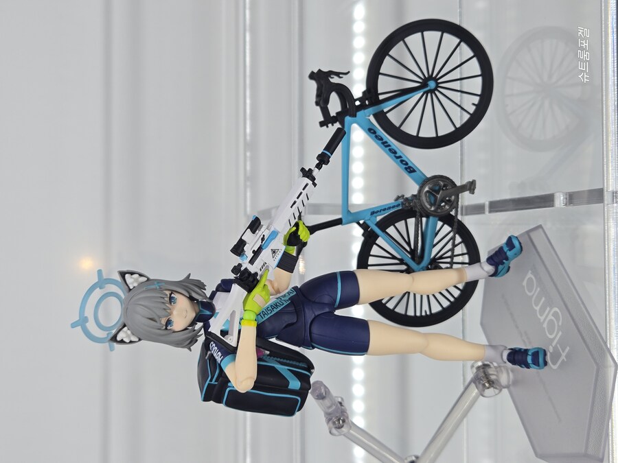 피그마 블루아카이브 스나오오카미 시로코(라이딩)DX.ver_1.jpg