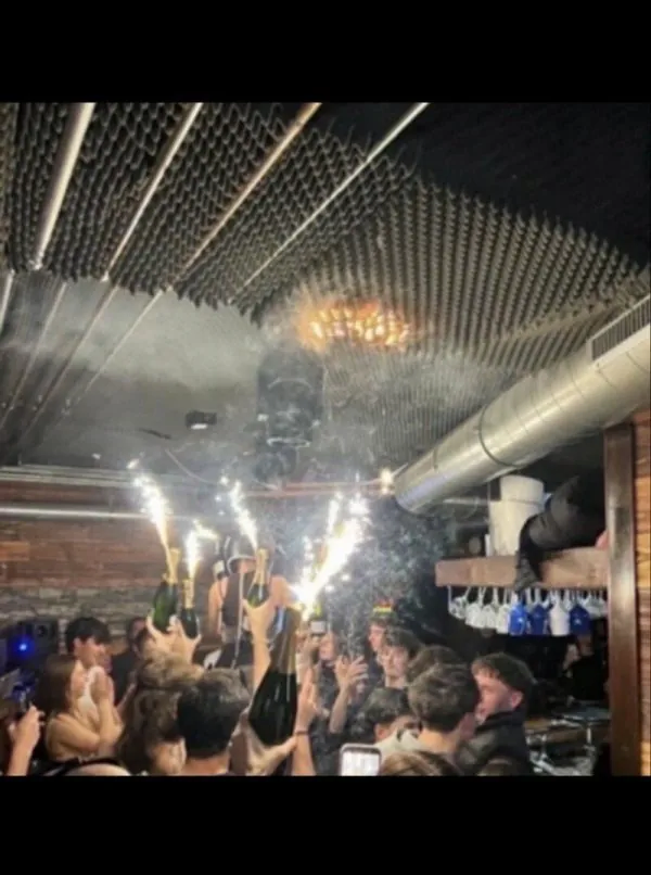 26년 1월 1일 스위스 폭발 사고_1.webp