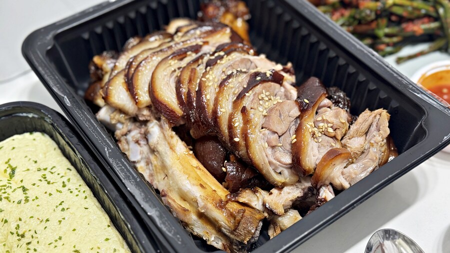 집에서 밥 먹습니다 - 분당 야탑, 크라운족발_4.jpg