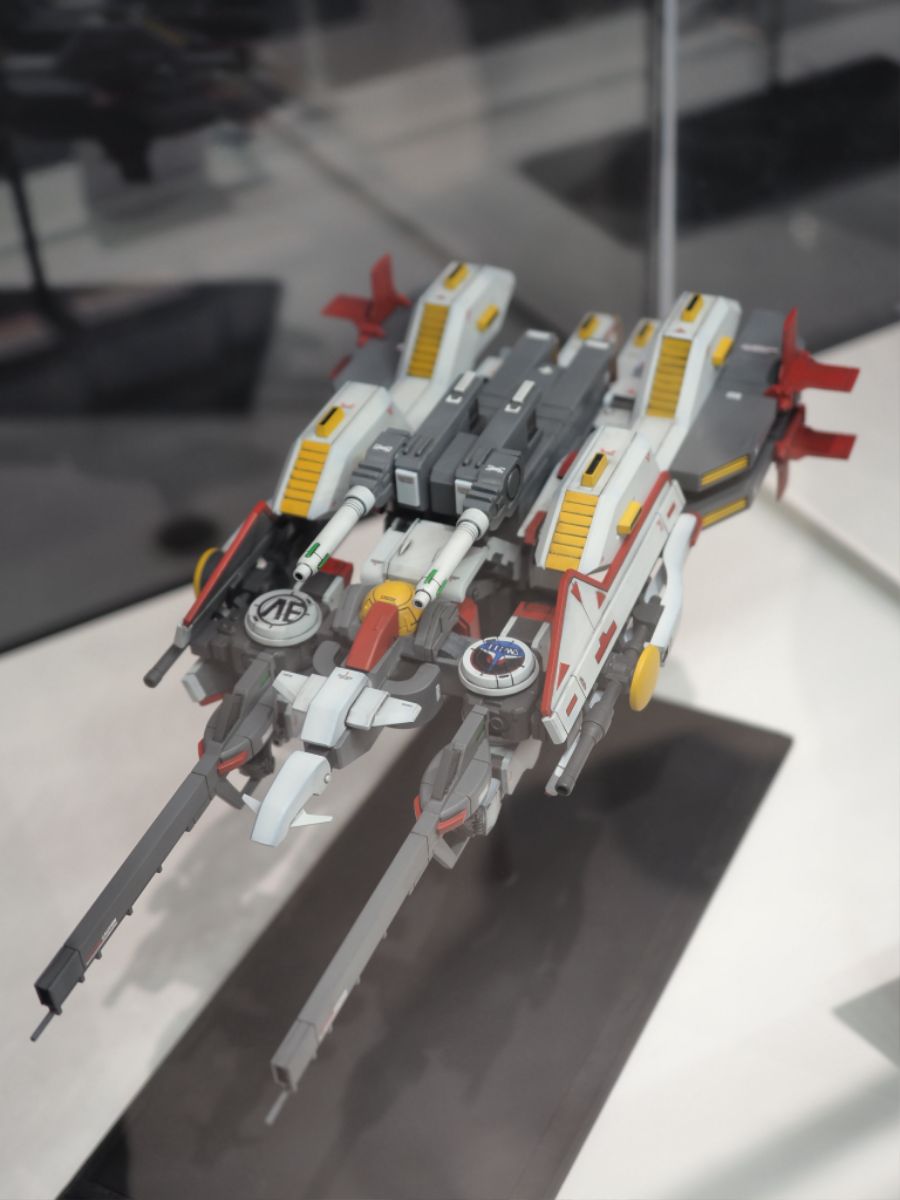 하비 재팬 게재 1/100 썬더볼트 건담 스크래치 작례 전시 사진 2_11.jpg