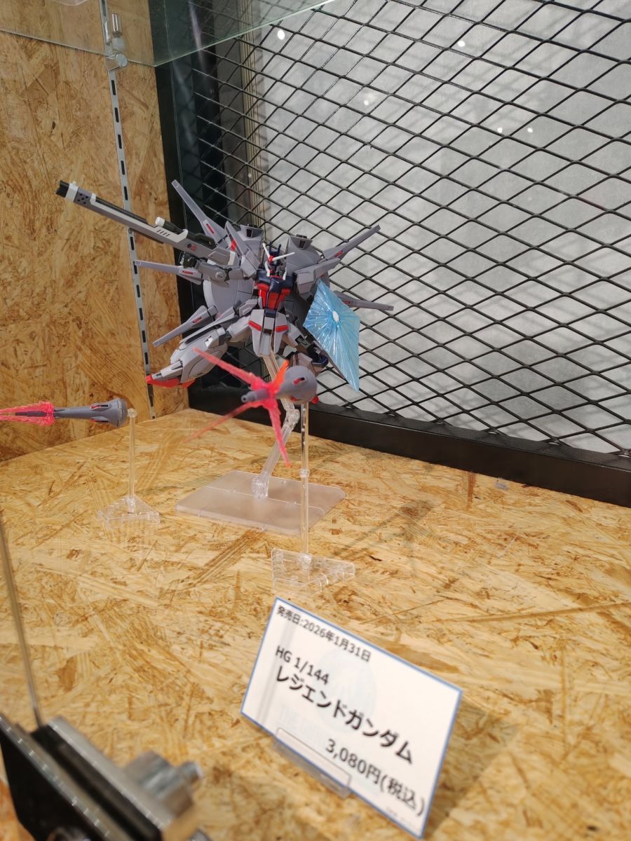 HGCE 1/144 레전드 건담 후쿠오카점 전시 사진_2.jpg