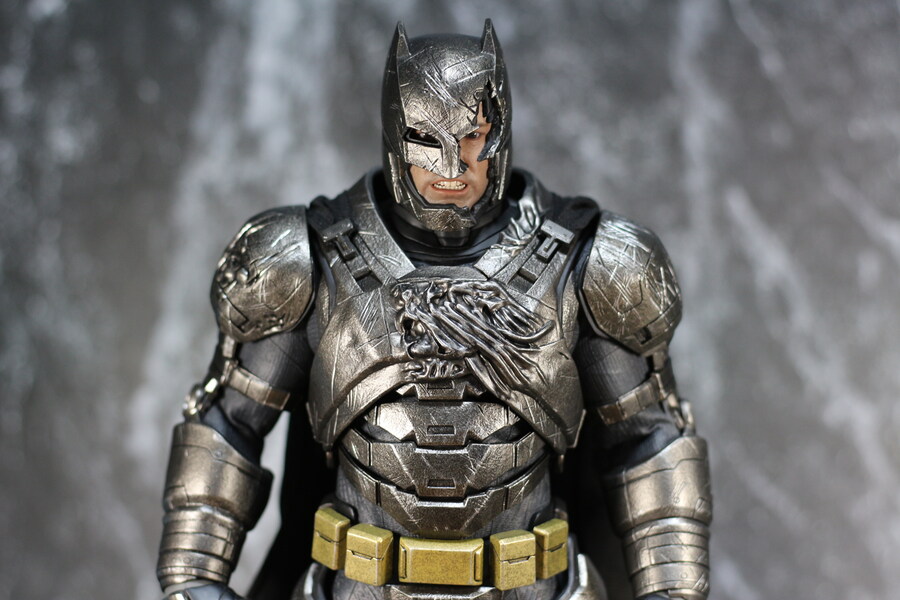 [핫토이] 아머드 배트맨 2.0 다이캐스트 디럭스_39.jpg