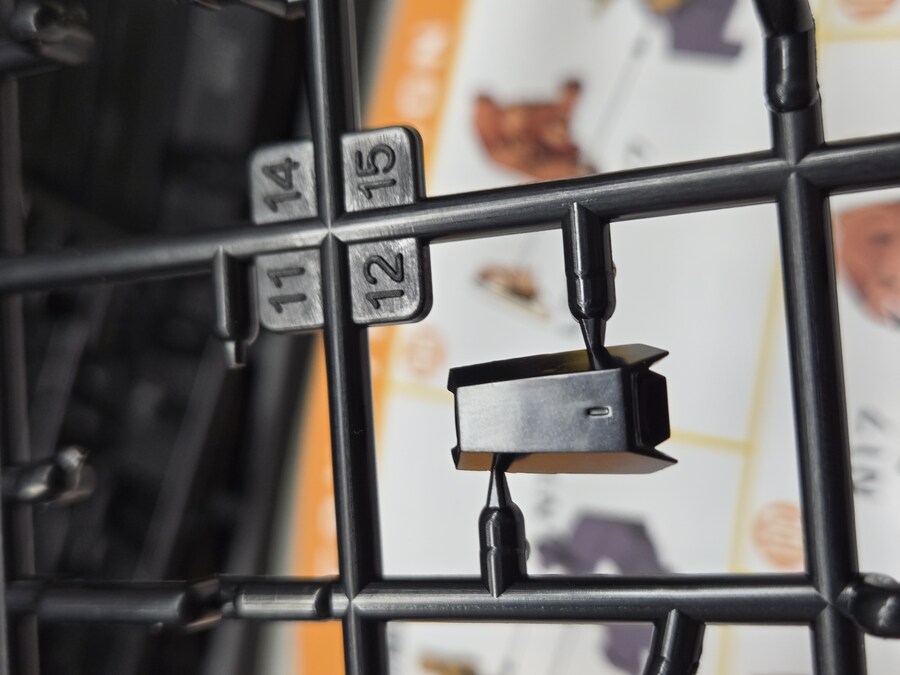 [맥스팩토리] 플라맥스 소피아 F 셔링 - 타이거 아머 #3_5.jpg