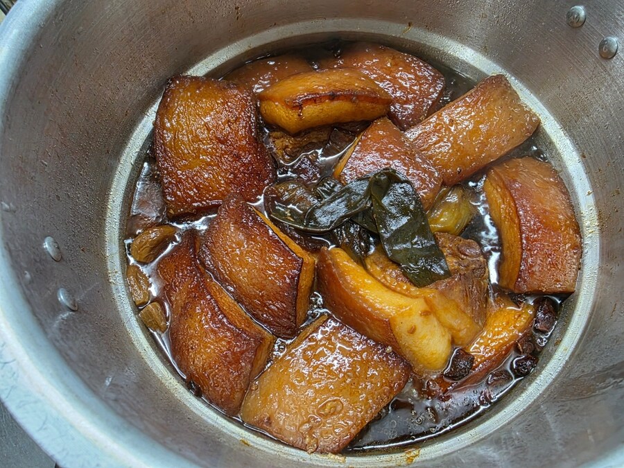 직장에서 3천원씩 걷어서 해먹는 점심 동파육_6.jpg