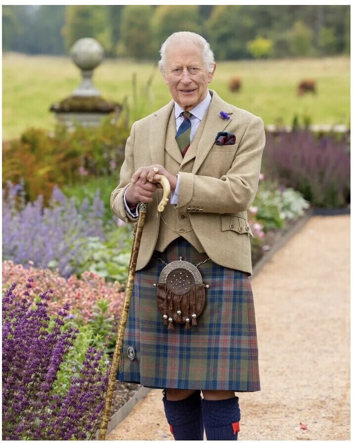 해가 갈수록 지지율이 올라가는 영국 국왕_1.jpg