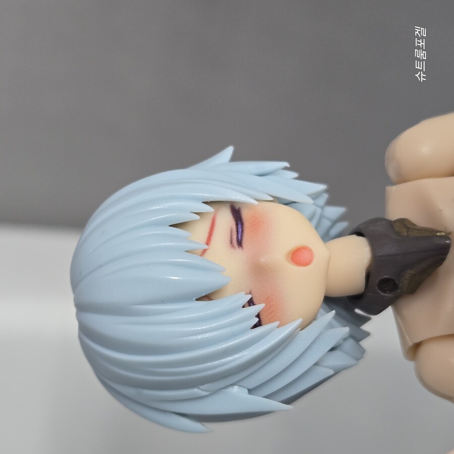 (후방주의)걸프라 얼굴 화장해주기_7.jpg